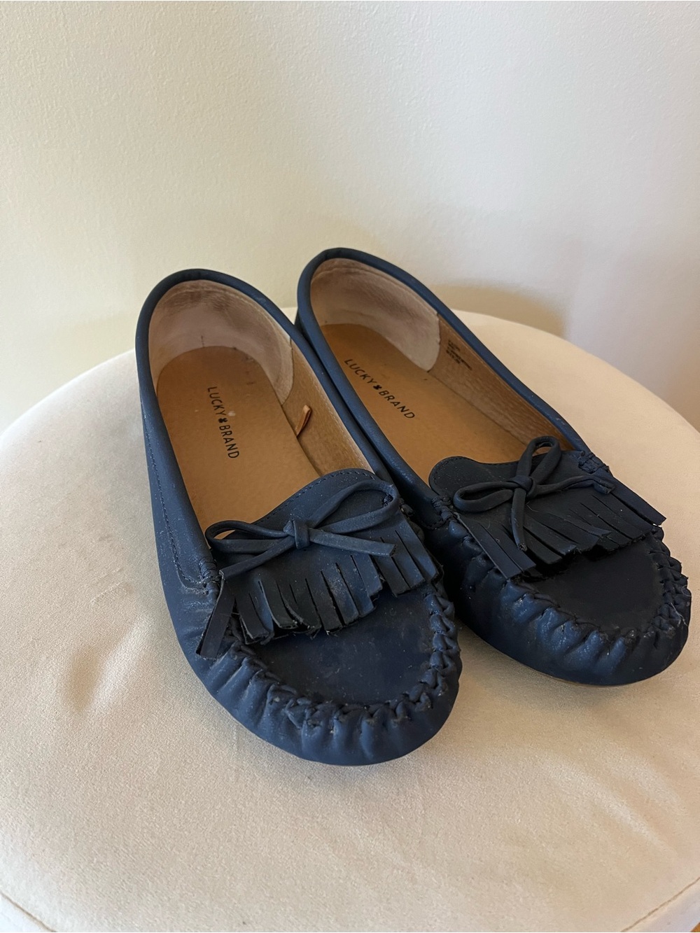 Lucky Brand Navy Fringe Bow Moccasin Flats Size - 8